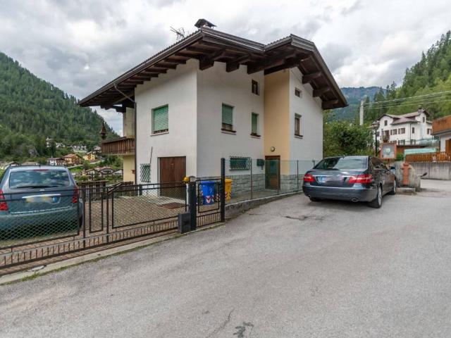 Casa indipendente in vendita a Alleghe BL