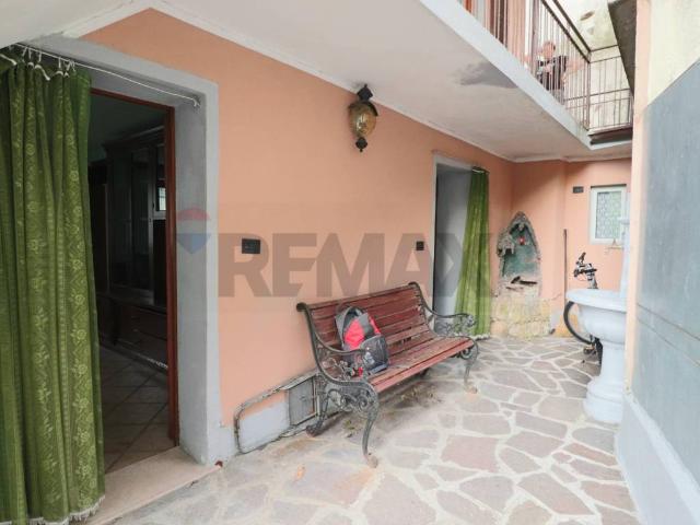 Casa indipendente in vendita a Almenno San Bartolomeo BG
