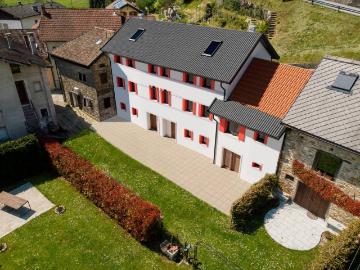 Casa indipendente in vendita a Alpago BL