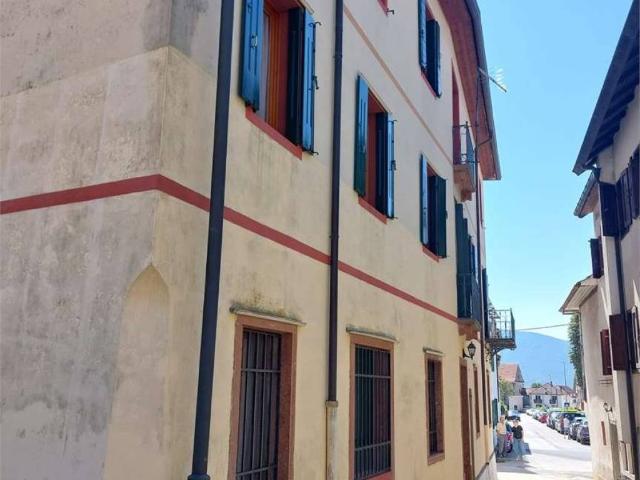 Casa indipendente in vendita a Alpago BL