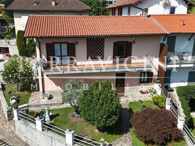 Casa indipendente in vendita a Alserio CO