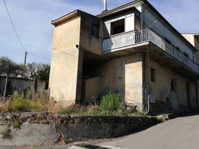 Casa indipendente in vendita a Apollosa BN