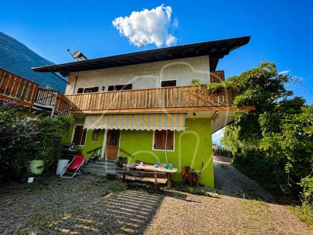 Casa indipendente in vendita a Appiano sulla Strada del Vino BZ