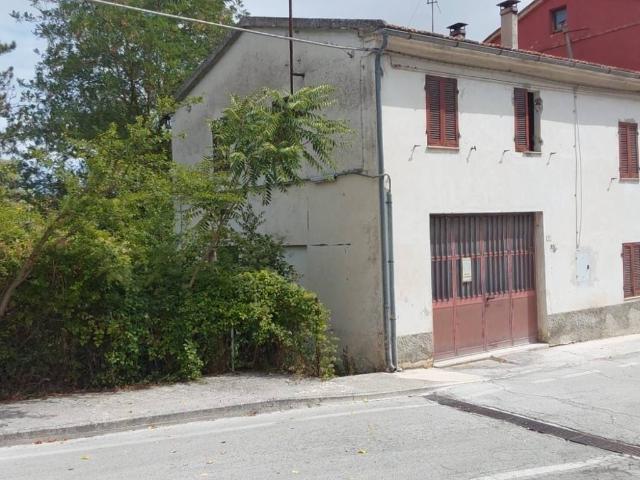 Casa indipendente in vendita a Appignano MC