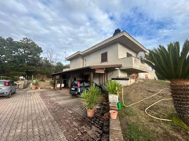 Casa indipendente in vendita a Aprilia LT