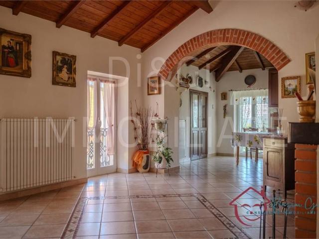 Casa indipendente in vendita a Aquila d'Arroscia IM