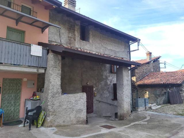 Casa indipendente in vendita a Artogne BS