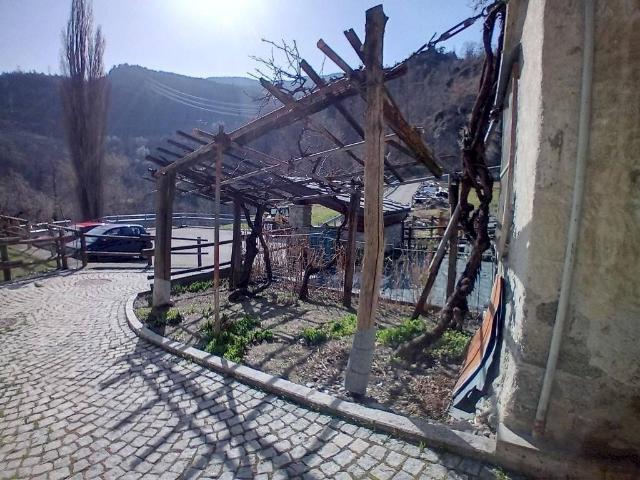 Casa indipendente in vendita a Arvier AO