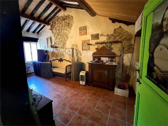 Casa indipendente in vendita a Arcevia AN