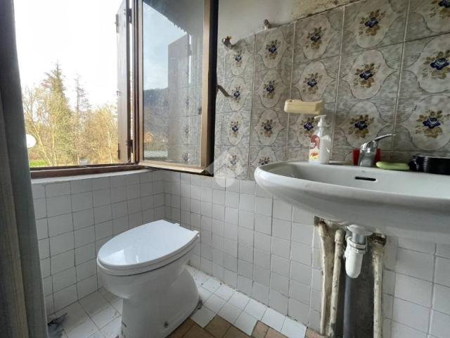 Casa indipendente in vendita a Arcisate VA