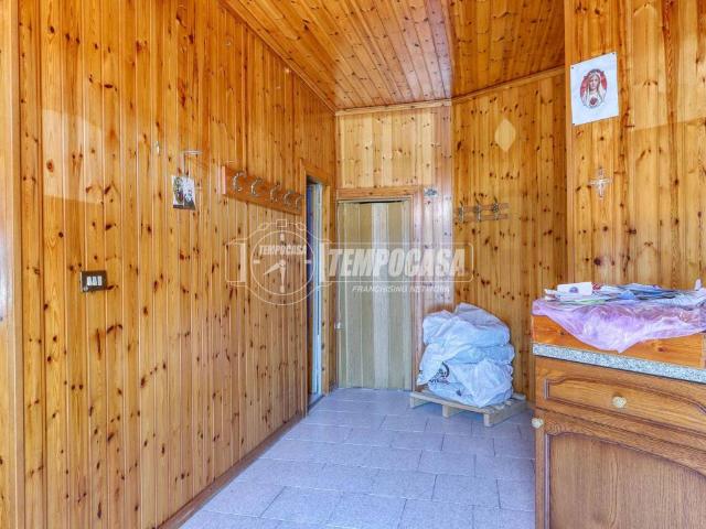 Casa indipendente in vendita a Arcisate VA