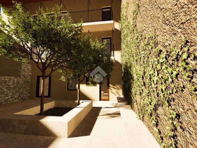 Casa indipendente in vendita a Arcisate VA