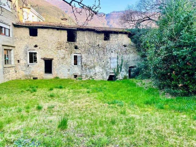Casa indipendente in vendita a Arco TN