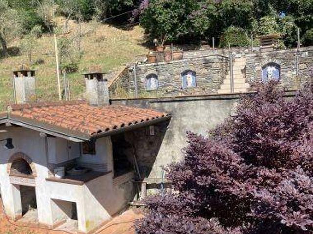Casa indipendente in vendita a Arcola SP