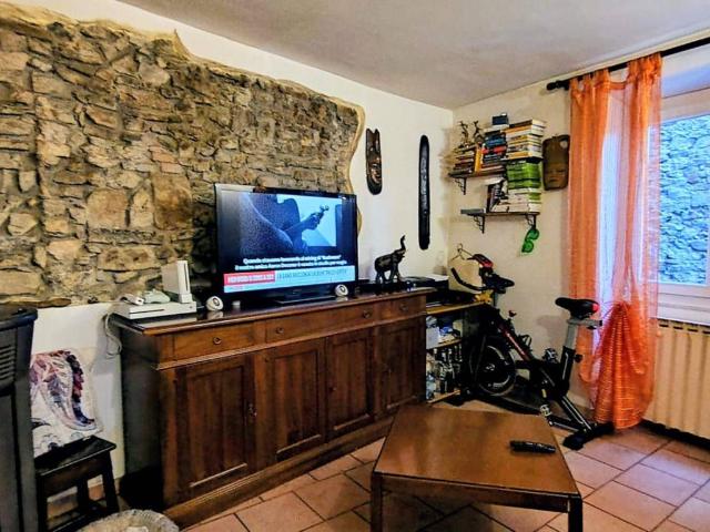 Casa indipendente in vendita a Arcola SP