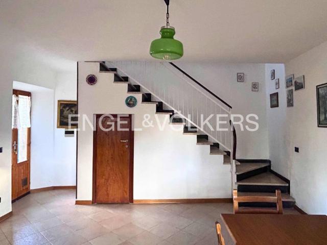 Casa indipendente in vendita a Arcola SP