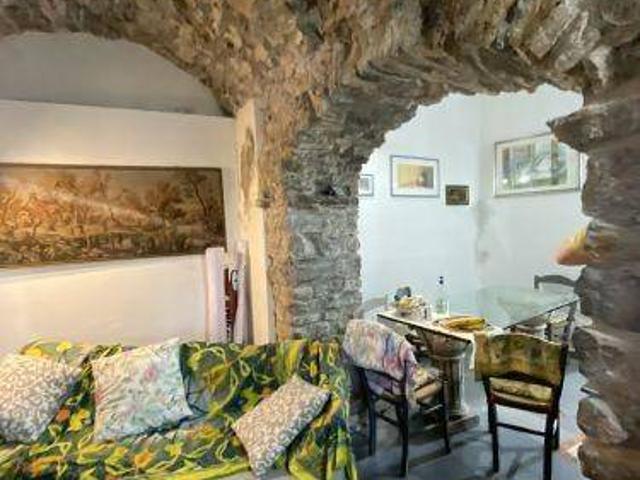 Casa indipendente in vendita a Arcola SP