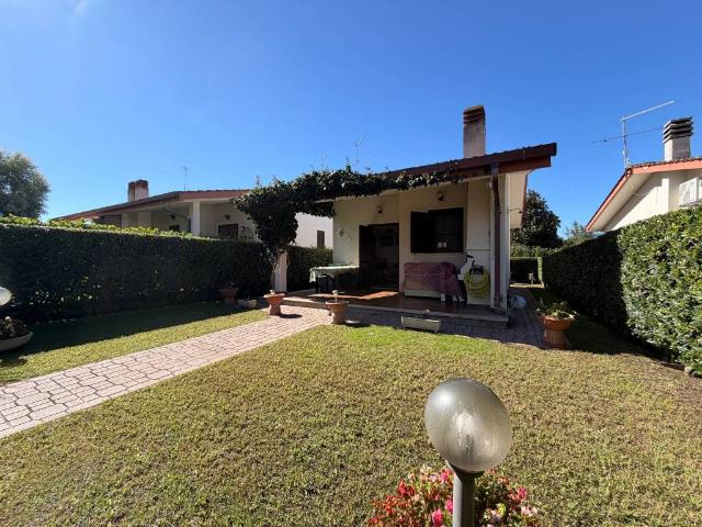 Casa indipendente in vendita a Ardea RM