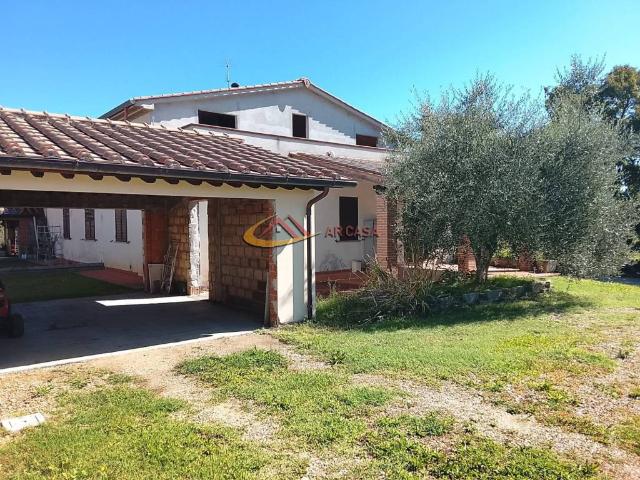 Casa indipendente in vendita a Arezzo AR