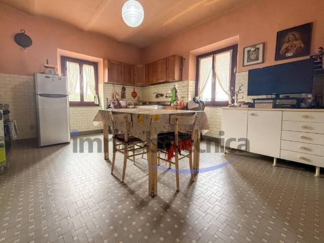 Casa indipendente in vendita a Arezzo AR