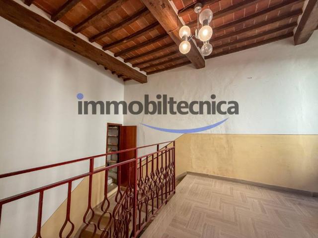 Casa indipendente in vendita a Arezzo AR