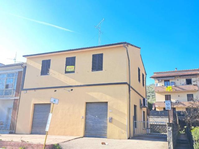 Casa indipendente in vendita a Arezzo AR