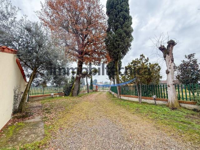 Casa indipendente in vendita a Arezzo AR