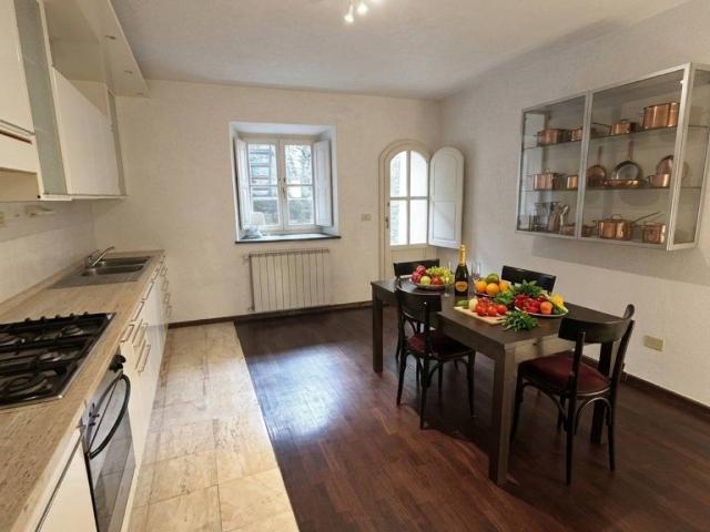 Casa indipendente in vendita a Arezzo AR