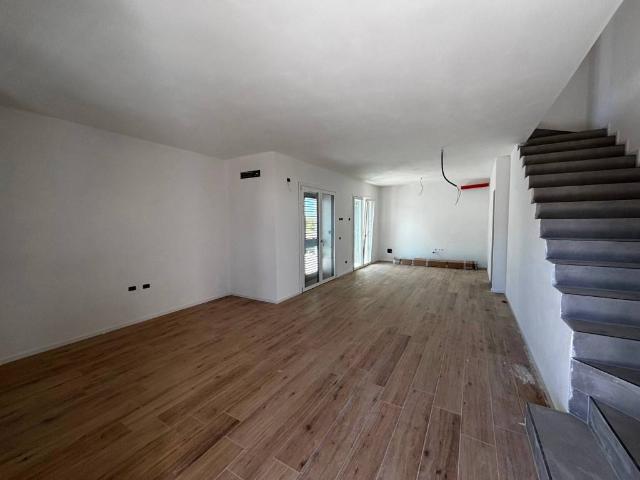 Casa indipendente in vendita a Arezzo AR