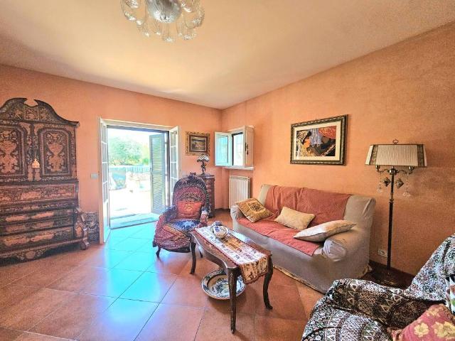Casa indipendente in vendita a Arezzo AR