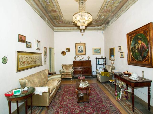 Casa indipendente in vendita a Arezzo AR
