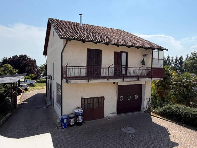 Casa indipendente in vendita a Arignano TO