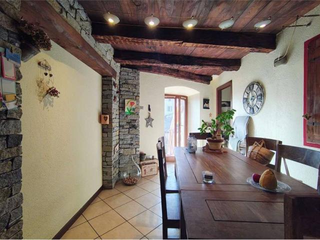 Casa indipendente in vendita a Arizzano VB