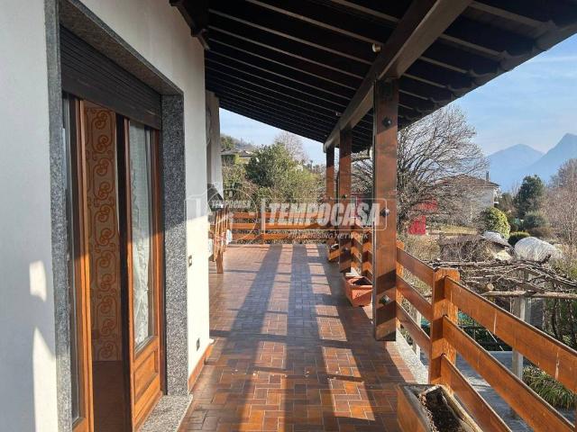 Casa indipendente in vendita a Arizzano VB