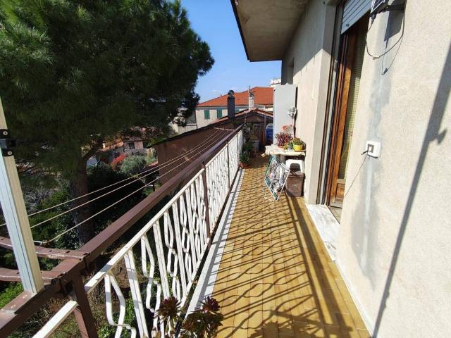 Casa indipendente in vendita a Arnasco SV