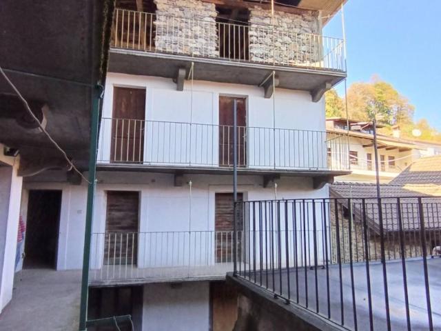 Casa indipendente in vendita a Arola VB