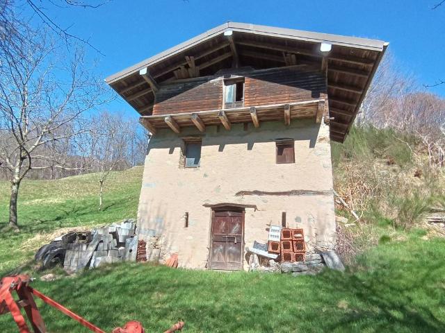 Casa indipendente in vendita a Arola VB