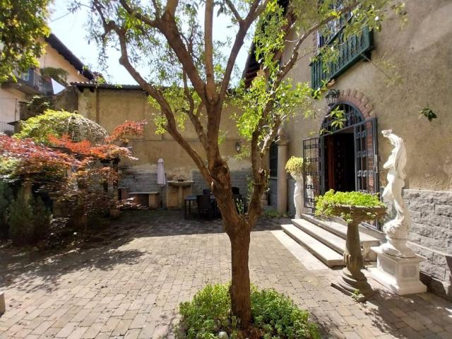 Casa indipendente in vendita a Arona NO