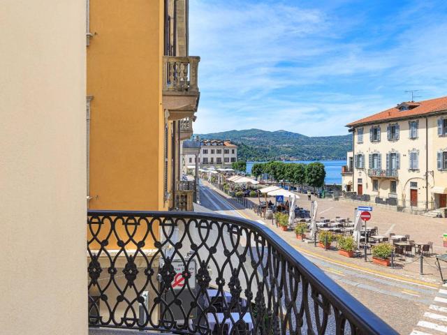 Casa indipendente in vendita a Arona NO