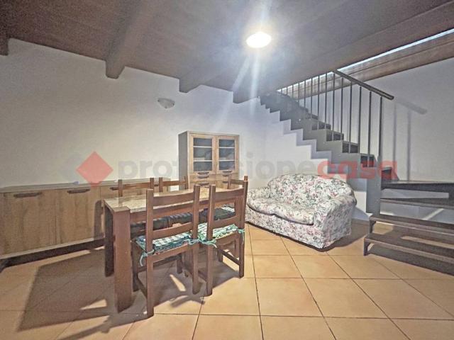 Casa indipendente in vendita a Arona NO