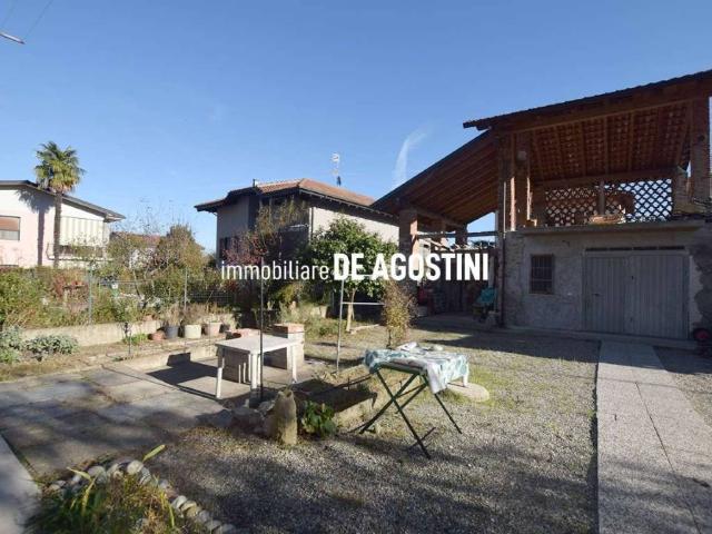 Casa indipendente in vendita a Arona NO