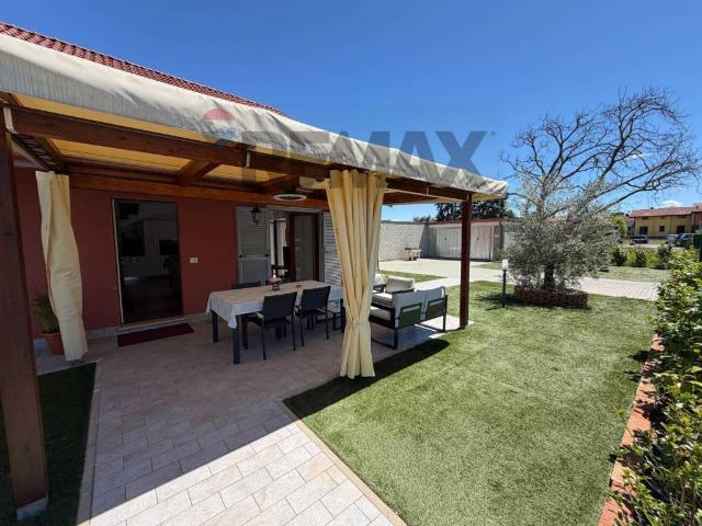 Casa indipendente in vendita a Arona NO