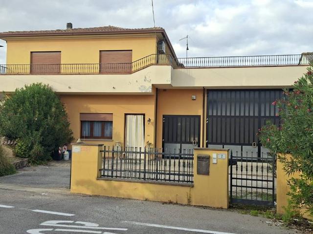 Casa indipendente in vendita a Arquà Polesine RO