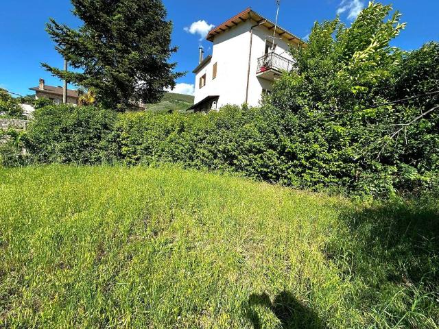 Casa indipendente in vendita a Arrone TR