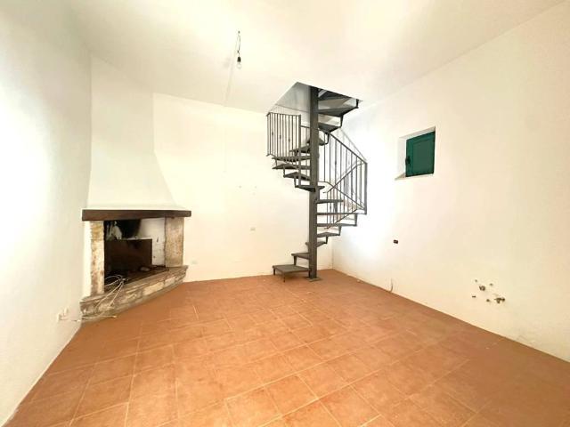 Casa indipendente in vendita a Arrone TR