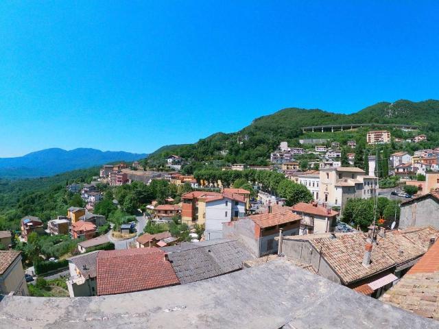 Casa indipendente in vendita a Arsoli RM