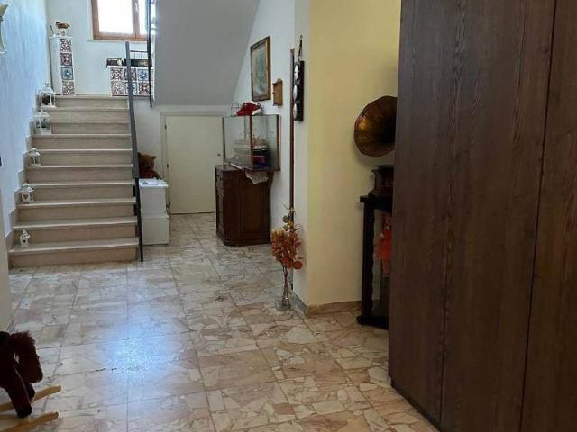 Casa indipendente in vendita a Asciano SI