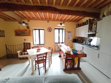 Casa indipendente in vendita a Asciano SI