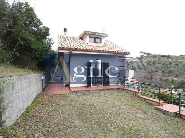 Casa indipendente in vendita a Ascoli Piceno AP