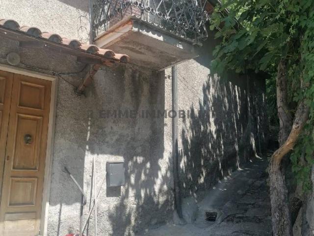 Casa indipendente in vendita a Ascoli Piceno AP